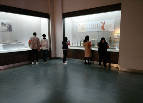 机械工程系开展博物馆参观活动01_副本.jpg